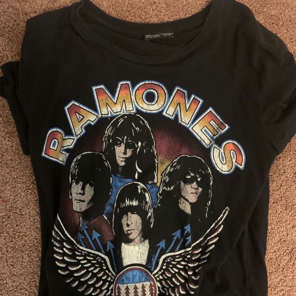 Zara- Ramones t-shirt